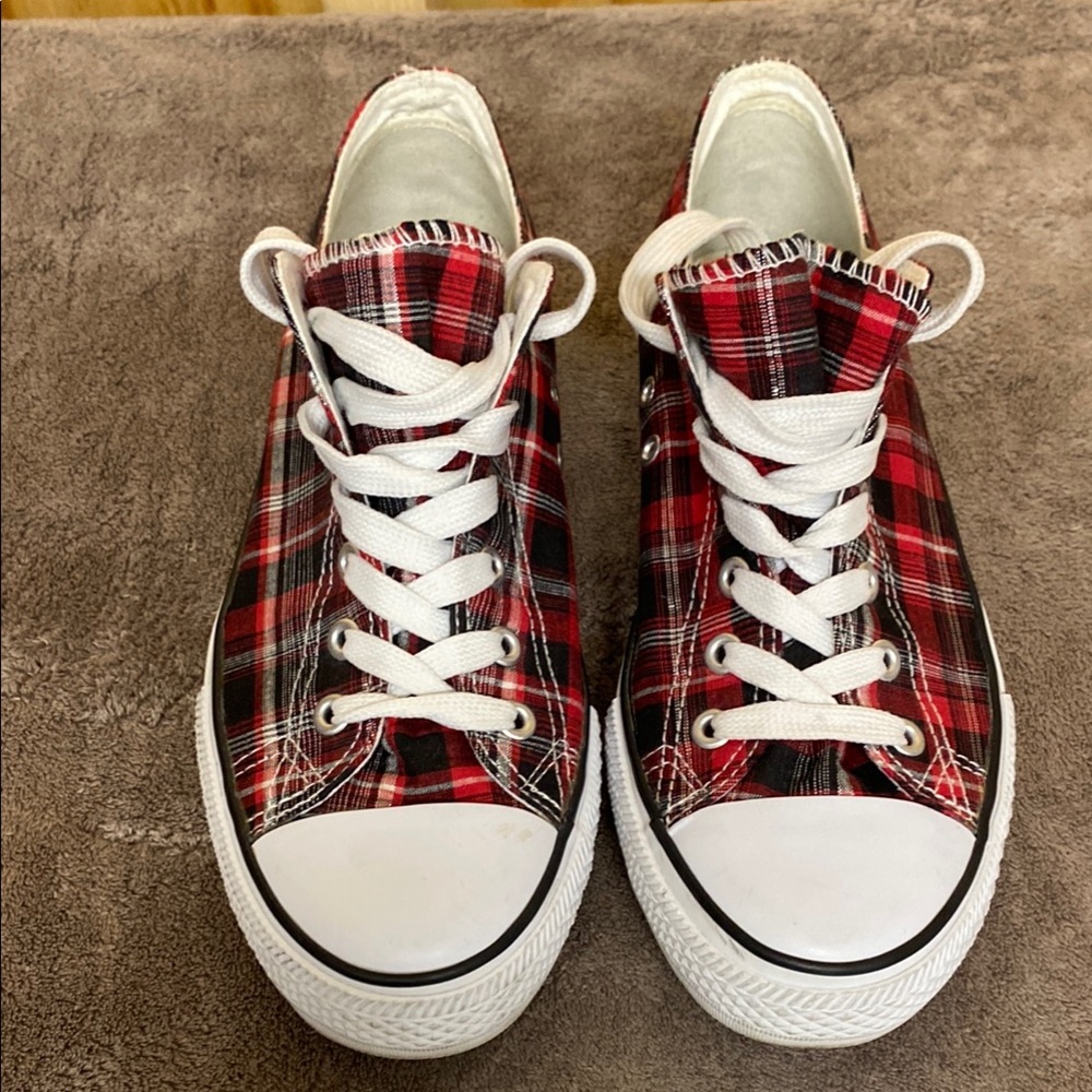 Misbehave size 8-1/2 Red Plaid Sneakers with White Laces